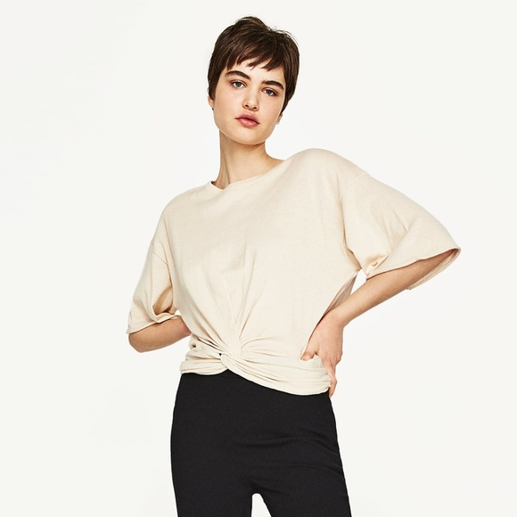 Zara Tops - ZARA T Knit Classic Top with front knot Size M
